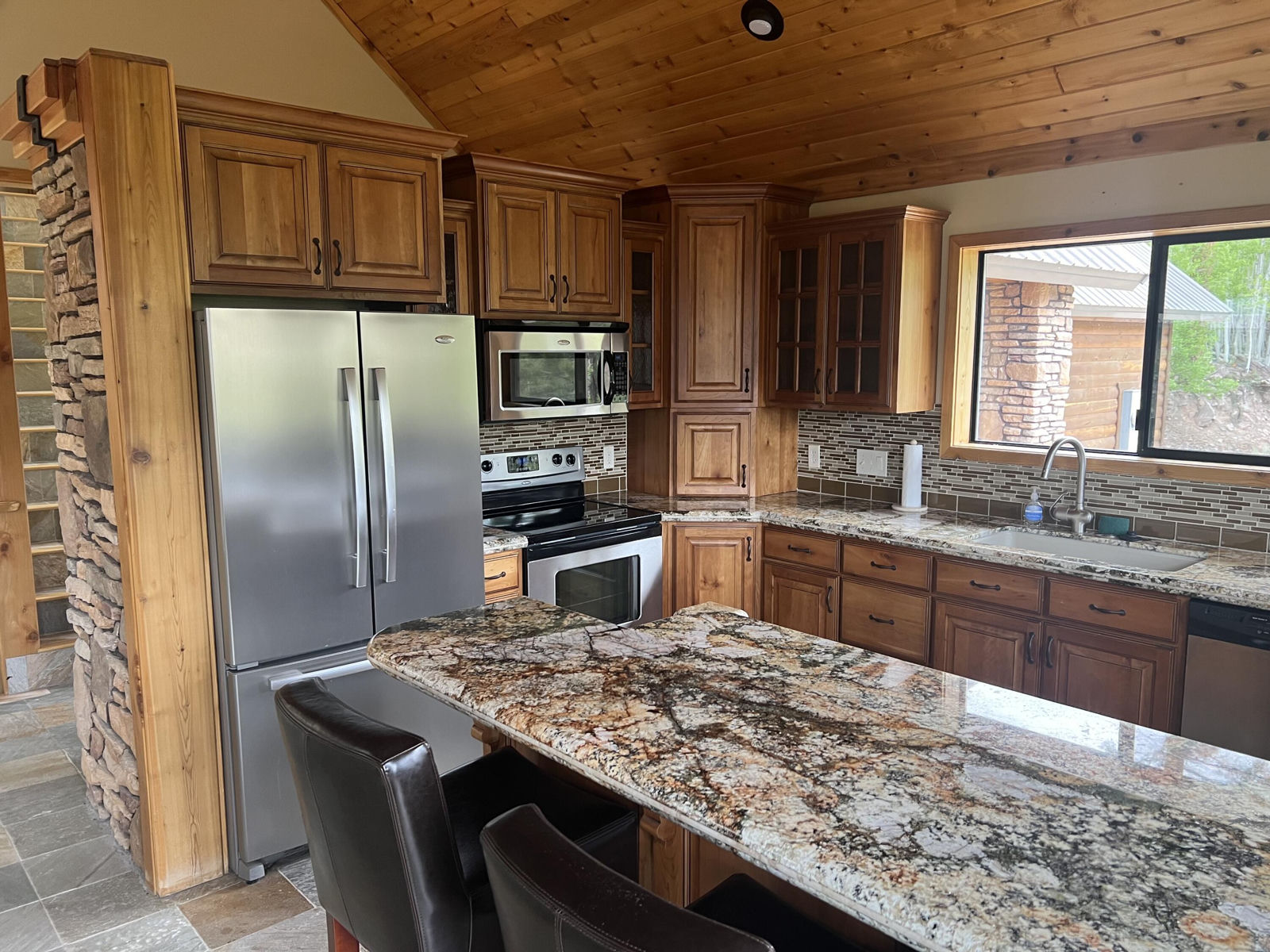 495 N Ipson Creek DR, Panguitch, photo 12 of 33