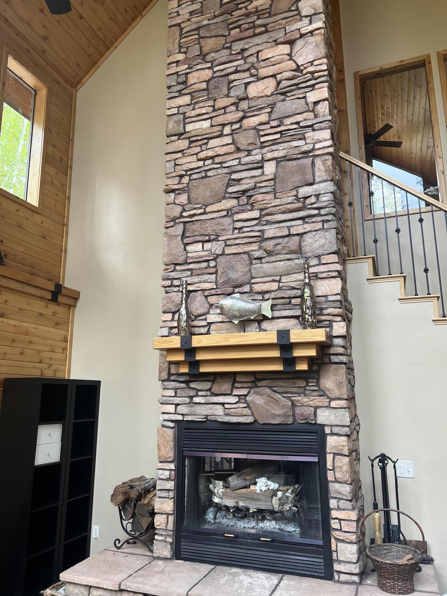 495 N Ipson Creek DR, Panguitch, photo 15 of 33