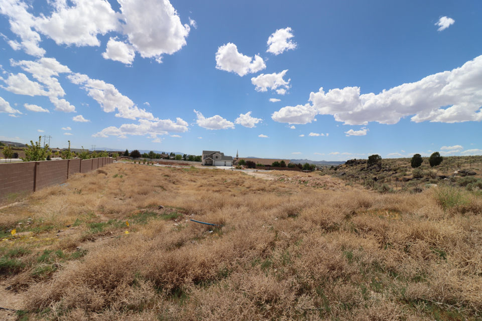 5267 N Pinnacle DR, Lot 8, Enoch, photo 3