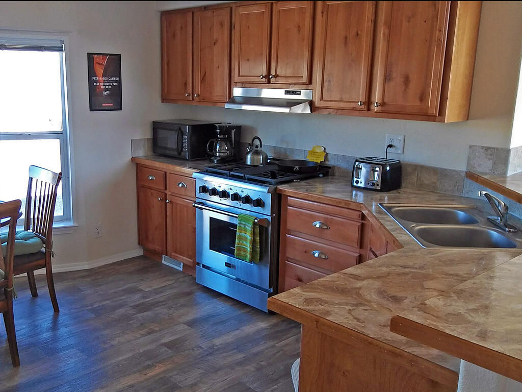 6410 S Hwy 89, Panguitch, photo 5 of 19