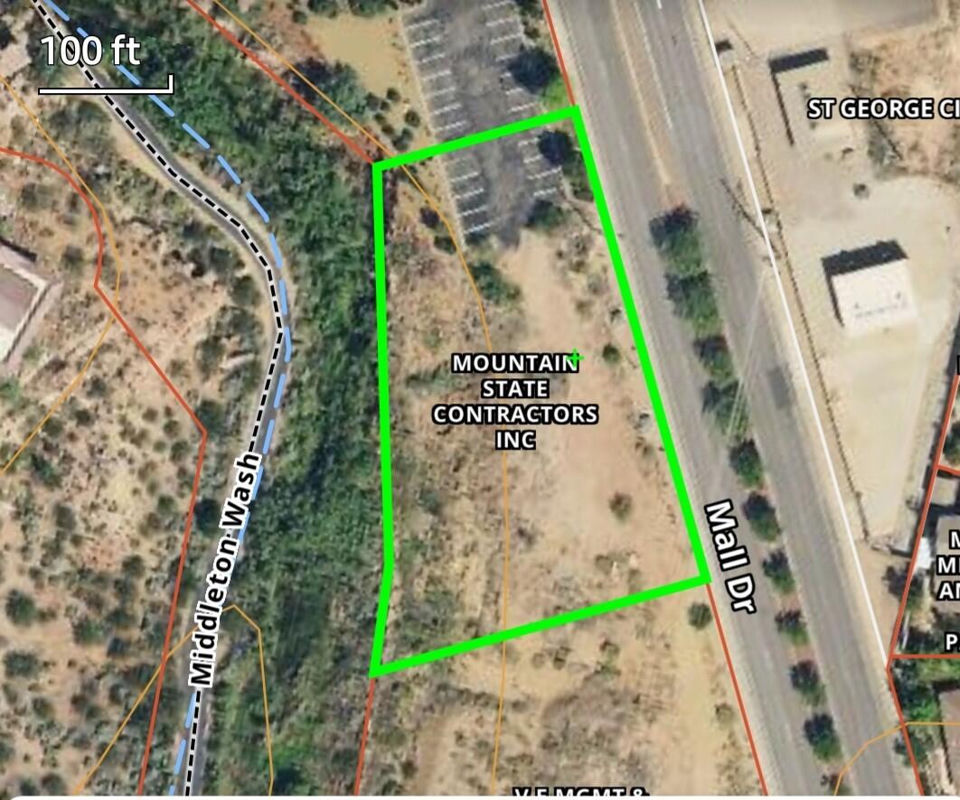 S Mall, St George
