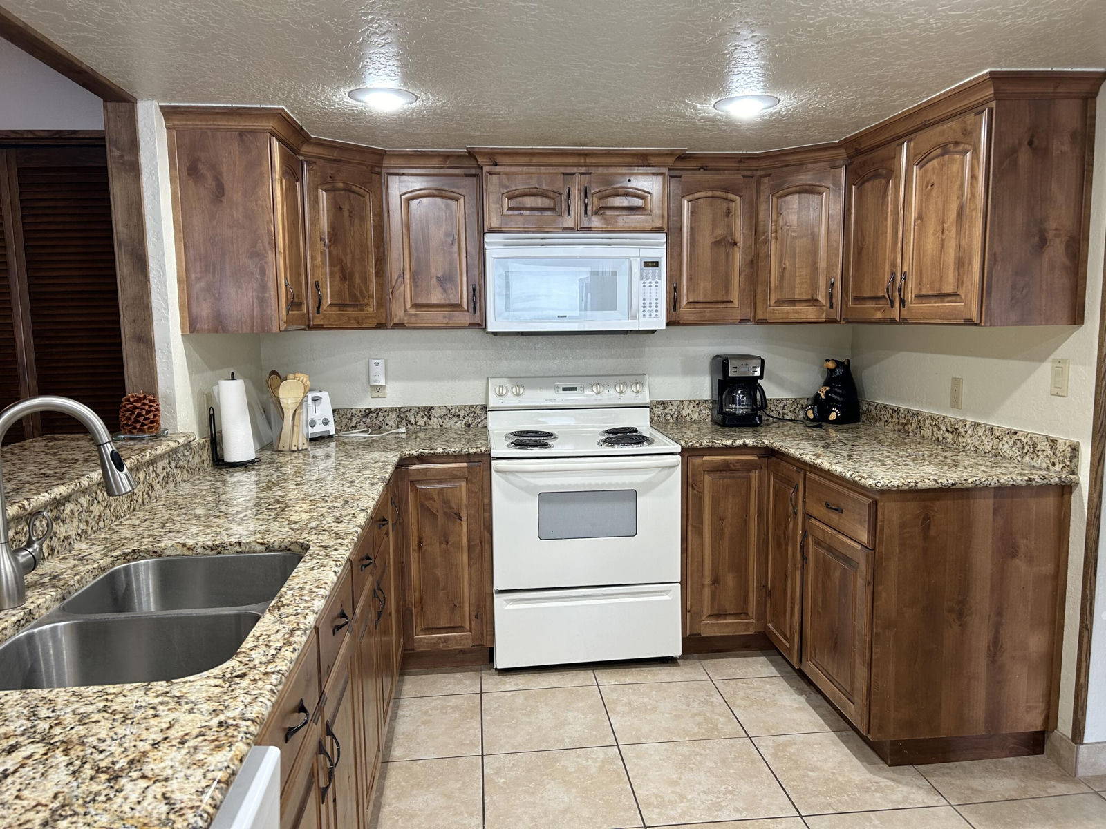 150 W Ridge View ST, #241, Brian Head, photo 7 of 30