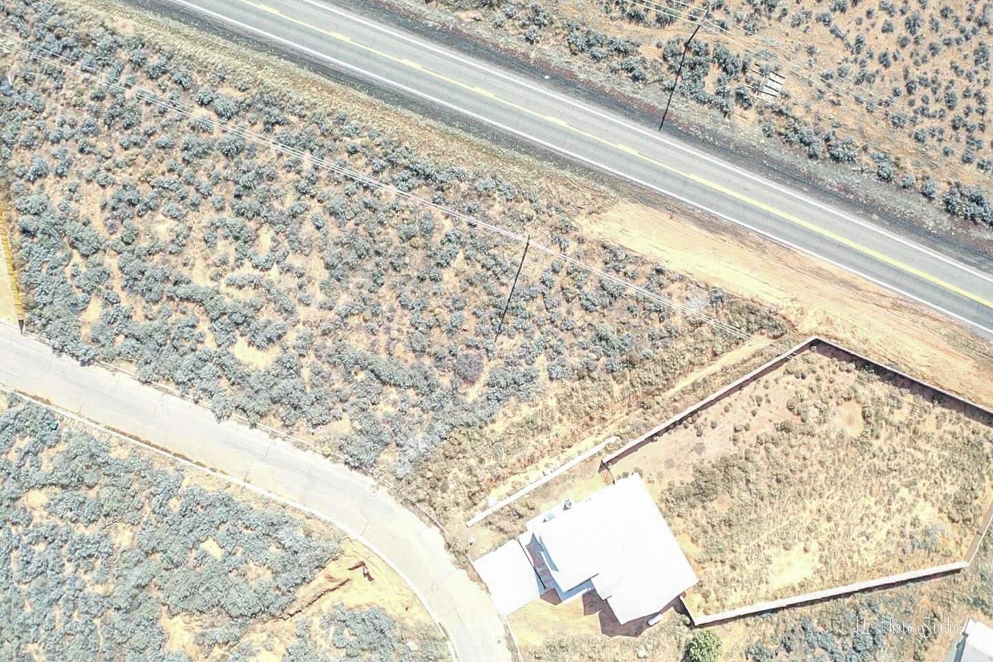 1176 E Cactus DR, Apple Valley, photo 4 of 8