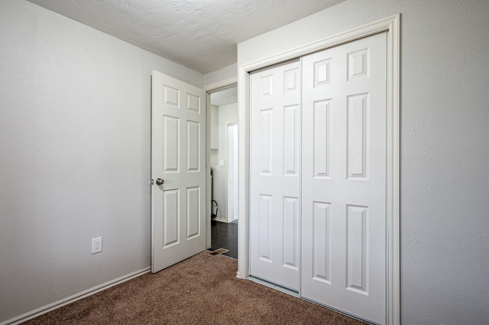 5520 N 500 E, Enoch, photo 21 of 52