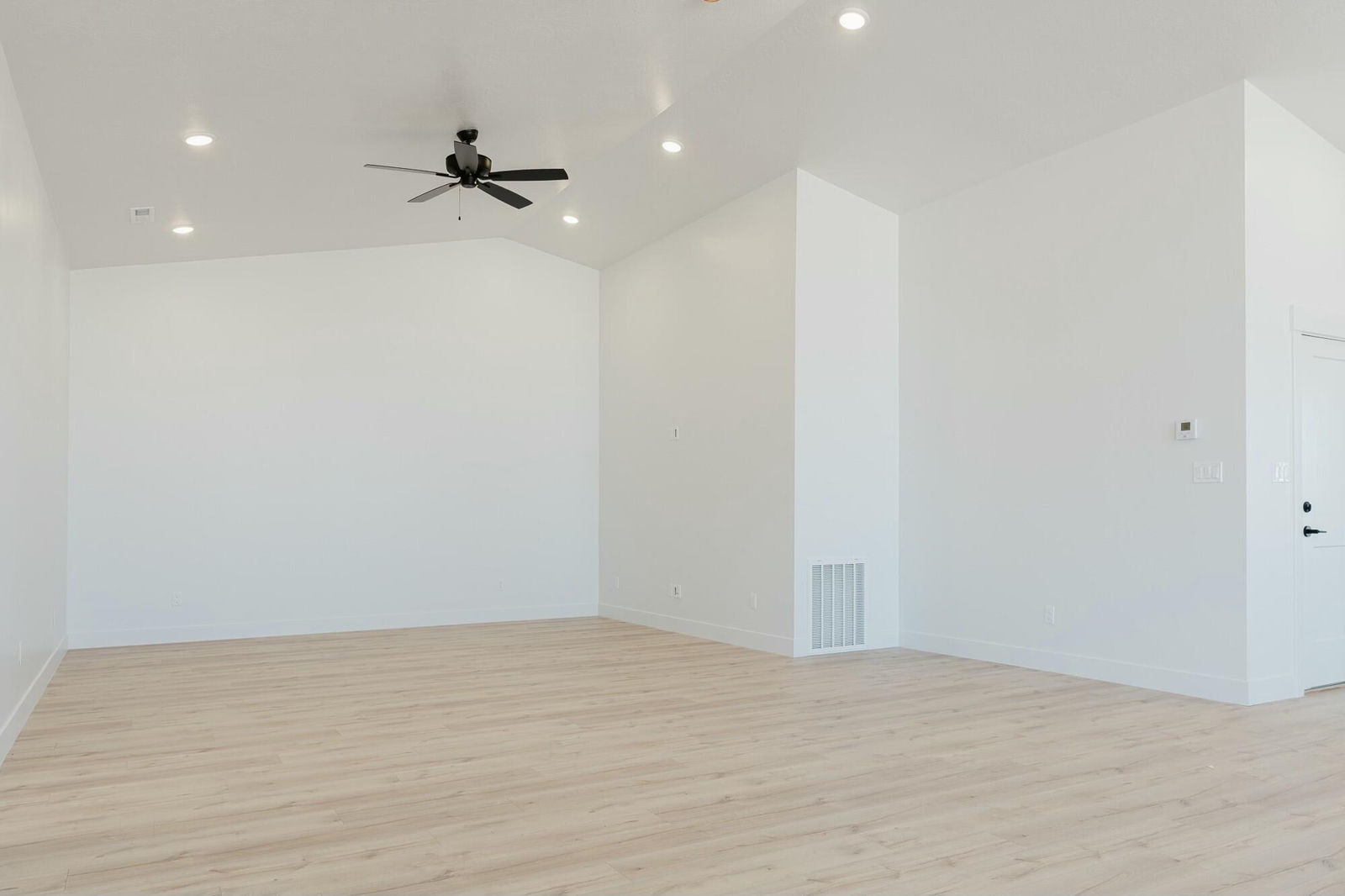 1848 N Golden Eagle, Cedar City, photo 14 of 24