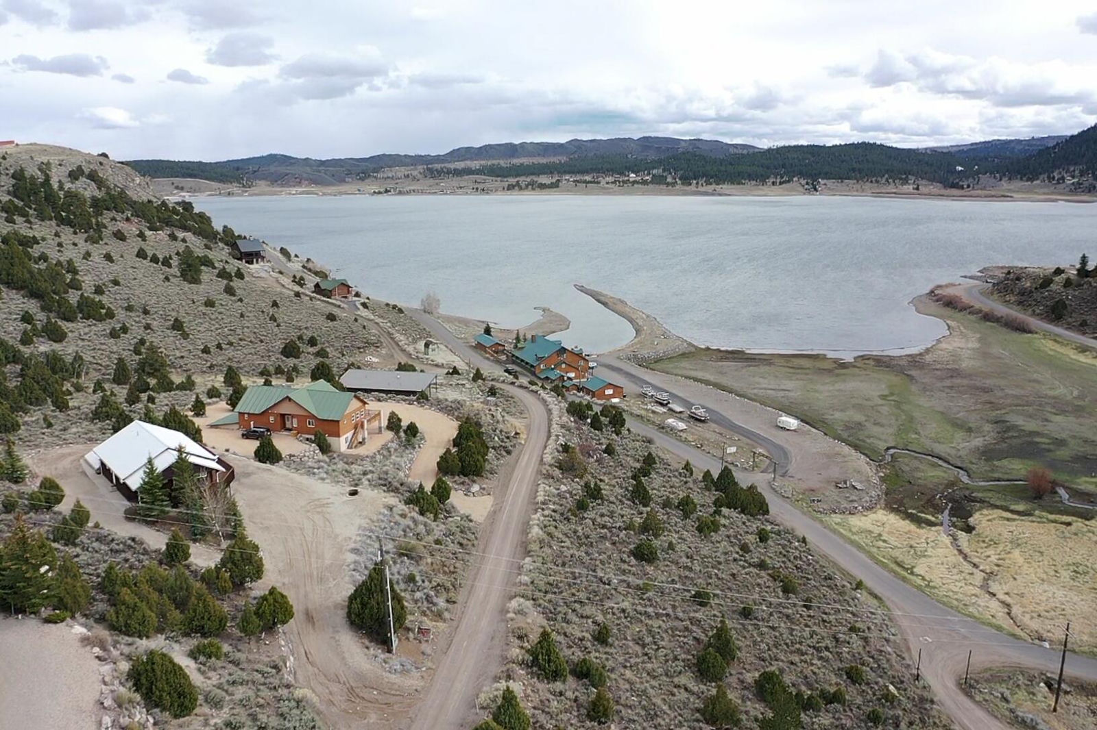 259 N Scenic Drive, Panguitch Lake, photo 4 of 14