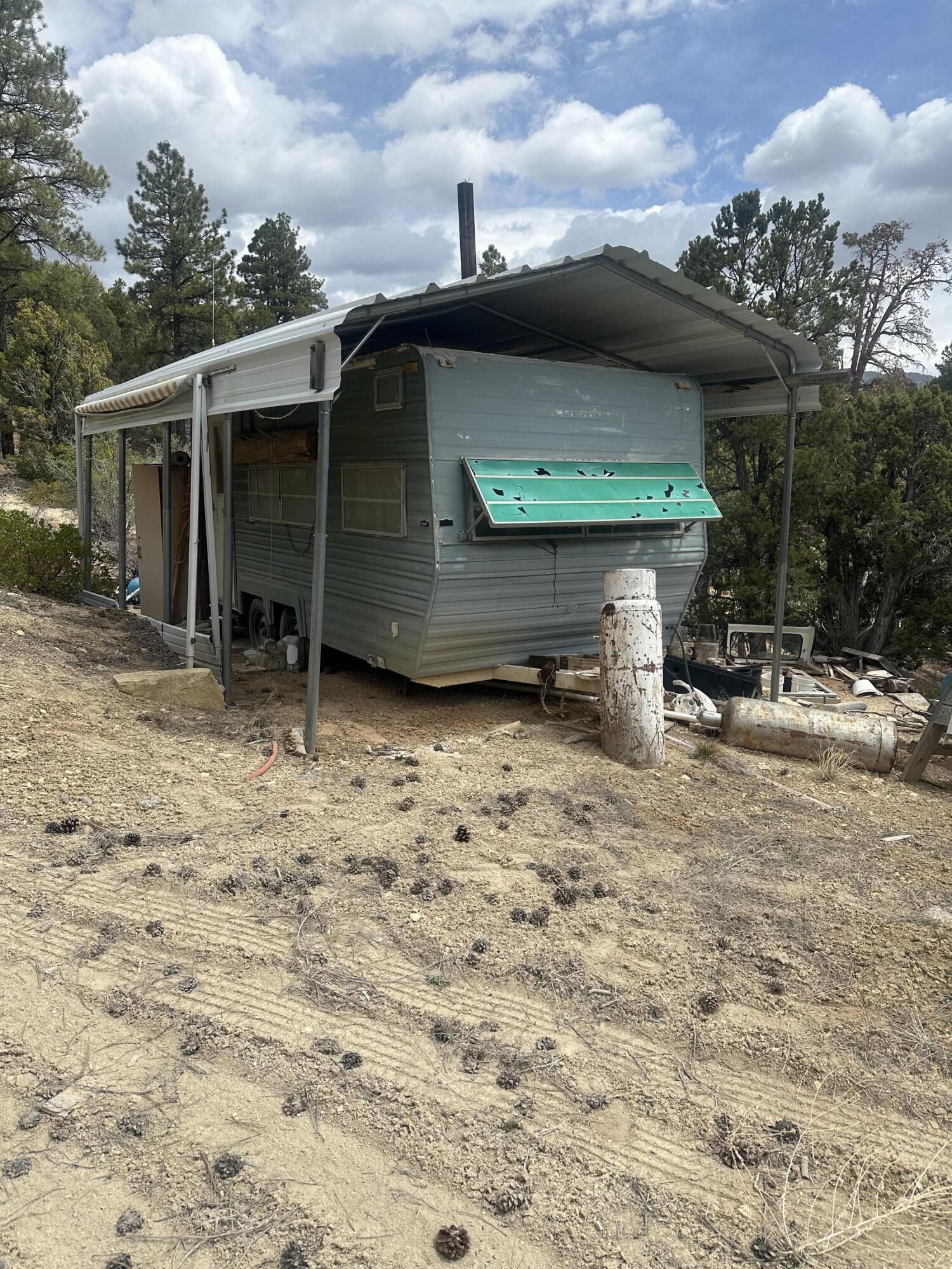 11685 Fir RD, Orderville, photo 9 of 66