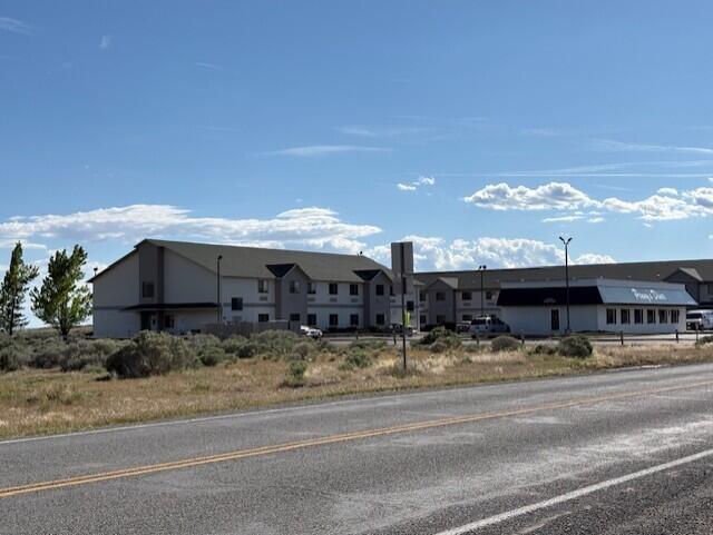 Lot 1 Horn Silver, 710 W Center, Milford, photo 4 of 4