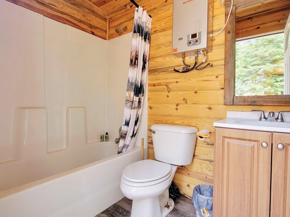 5470 W Berry Loop, Duck Creek Village, photo 4 of 22