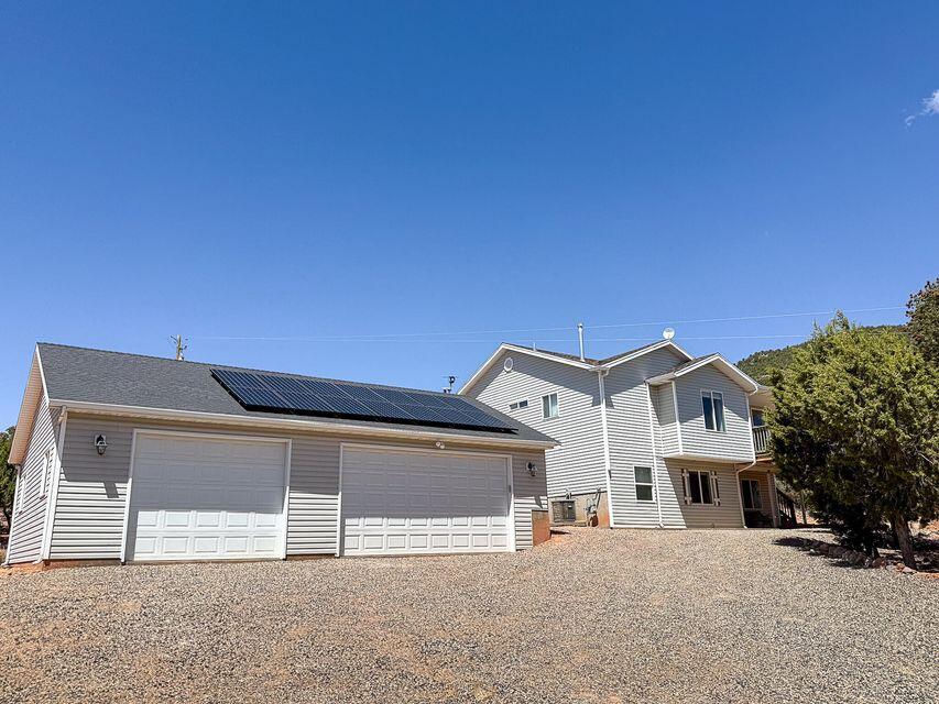 425 E Mule Deer RD, Central