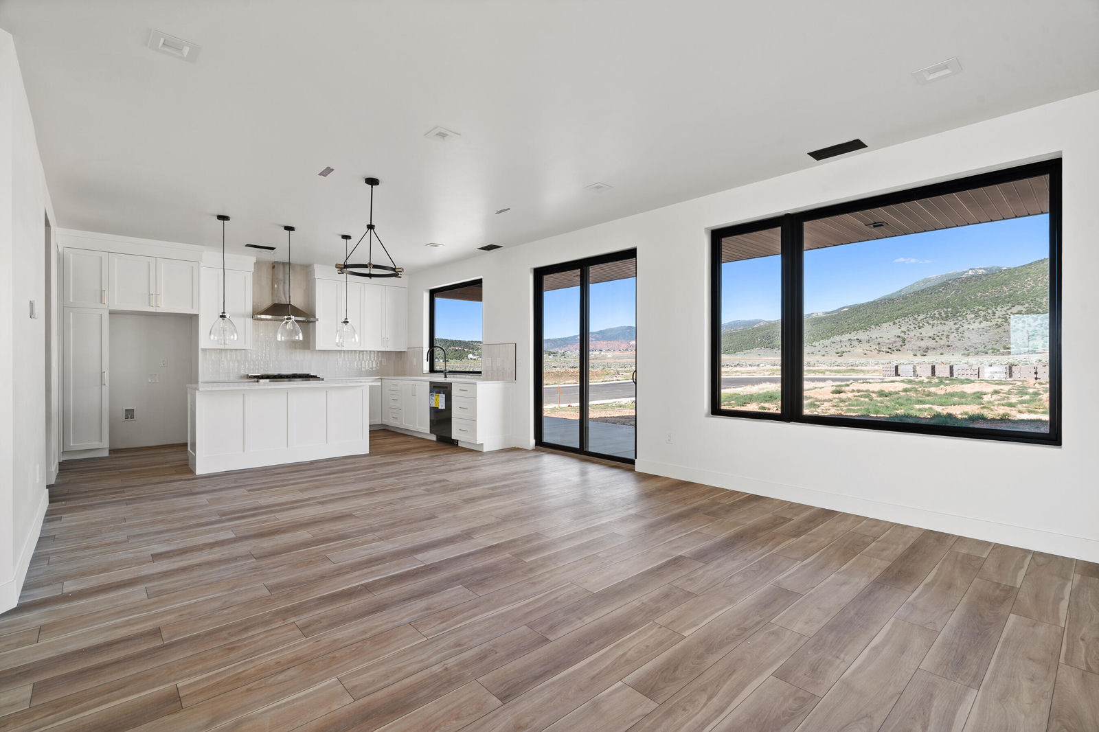 2629 S Mann Lane, Cedar City, photo 6 of 32