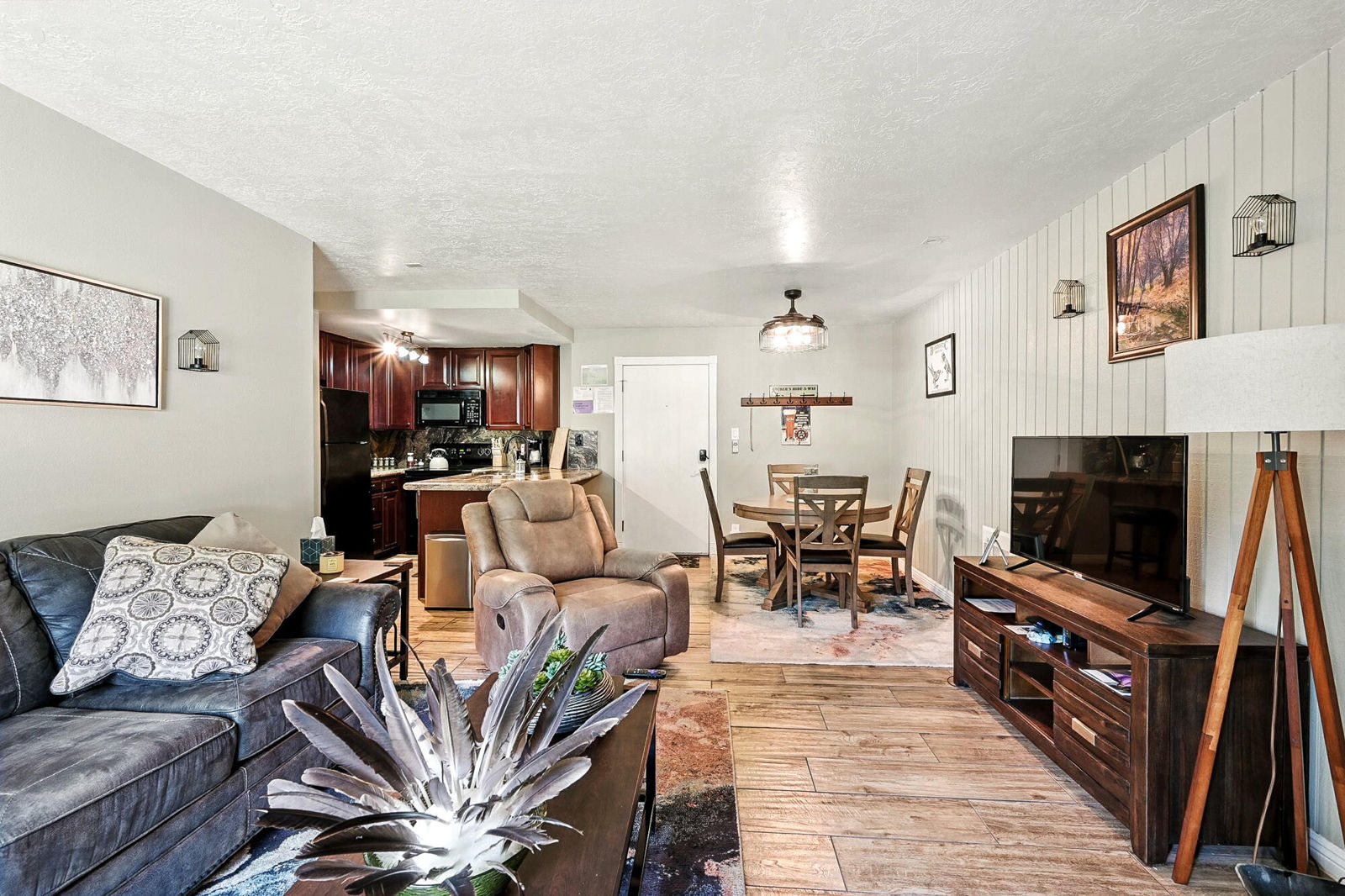385 S Vasels RD, #4, Brian Head, photo 9 of 26
