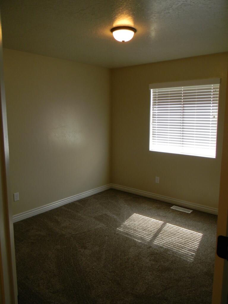 1652-1656 W Harding Ave, Cedar City, photo 15 of 25