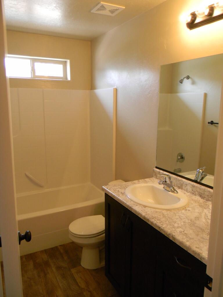 1652-1656 W Harding Ave, Cedar City, photo 17 of 25