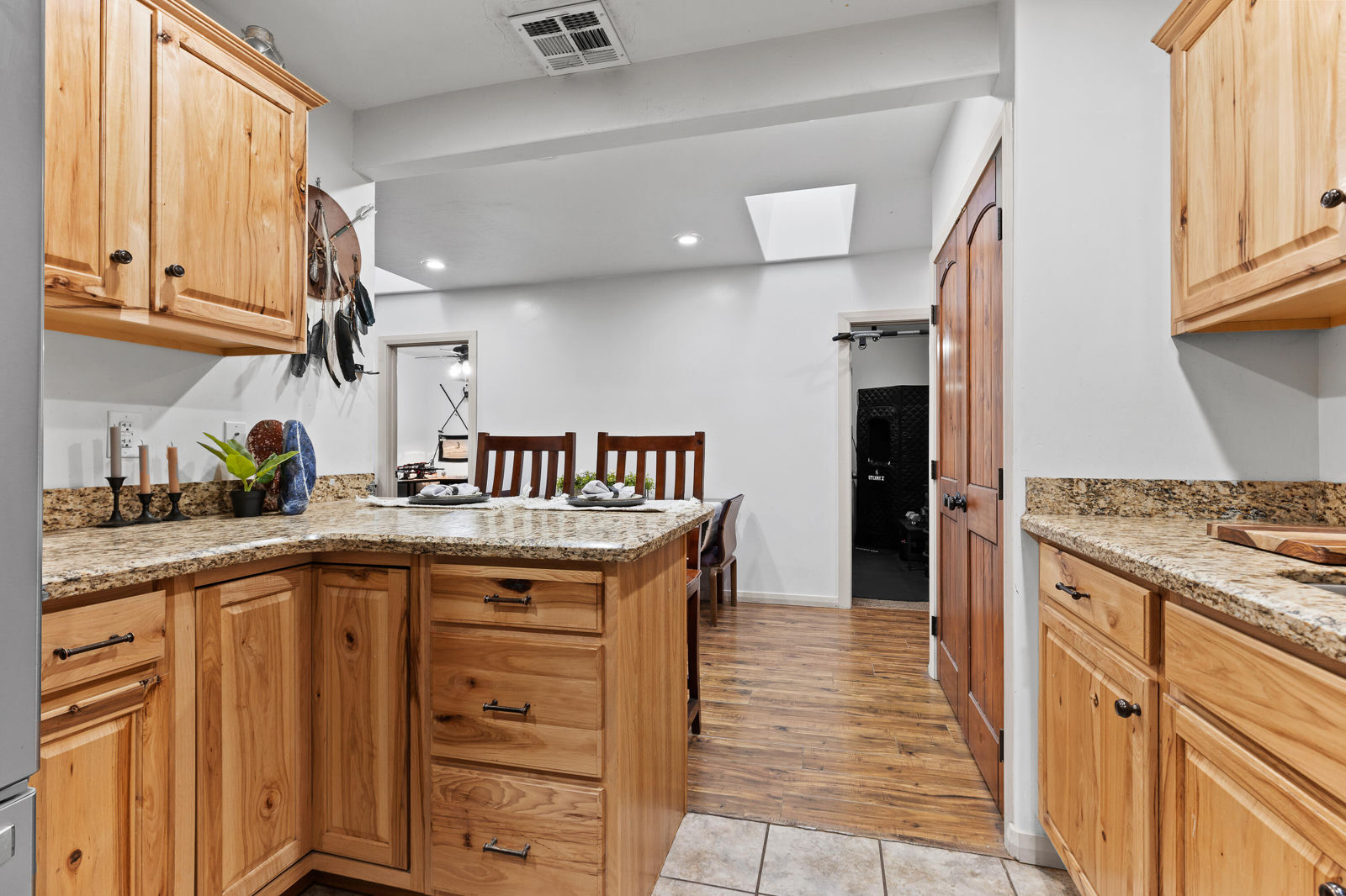 694 ZION PARK Blvd, Springdale, photo 29 of 56