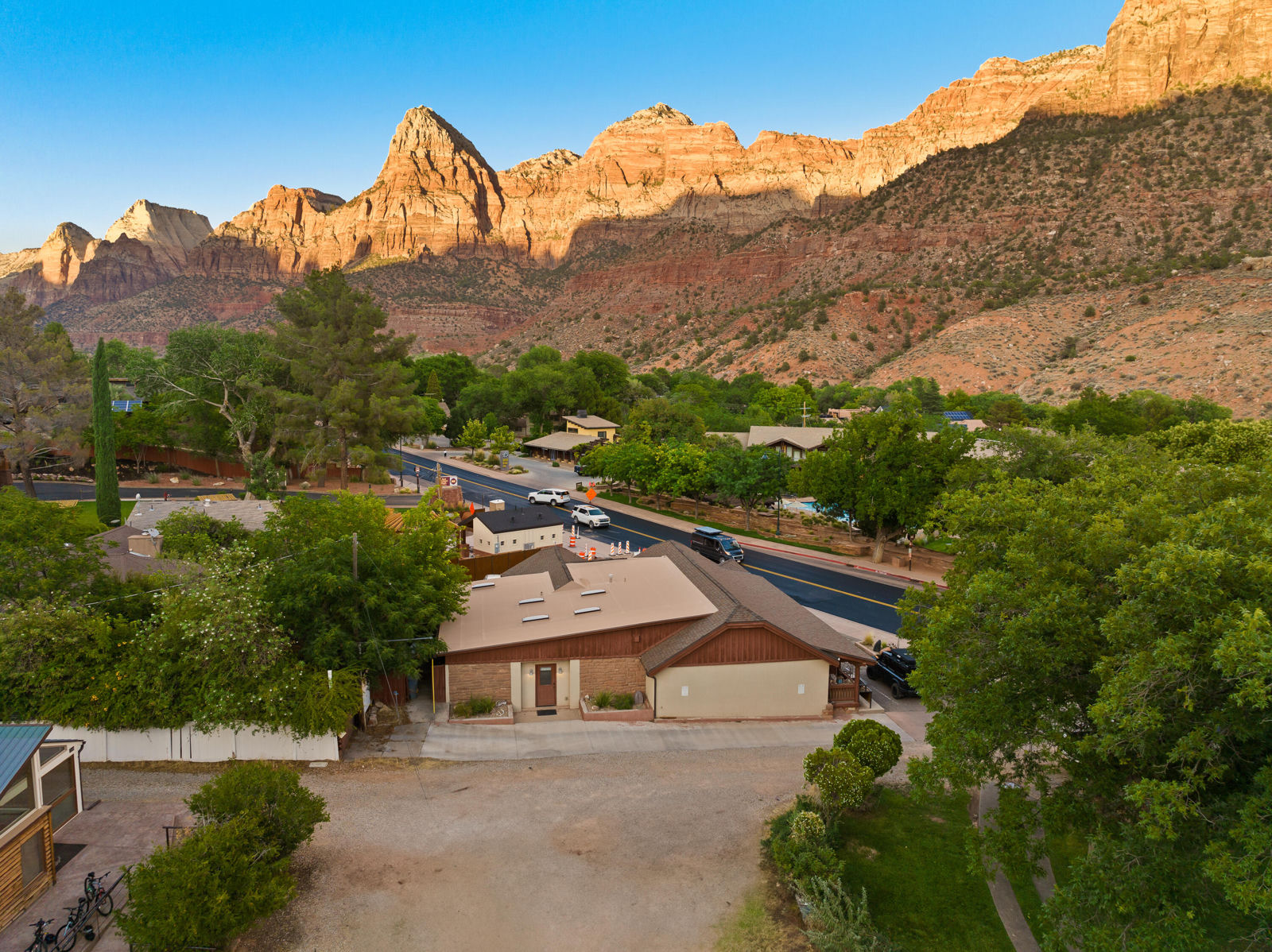 694 ZION PARK Blvd, Springdale, photo 54 of 56
