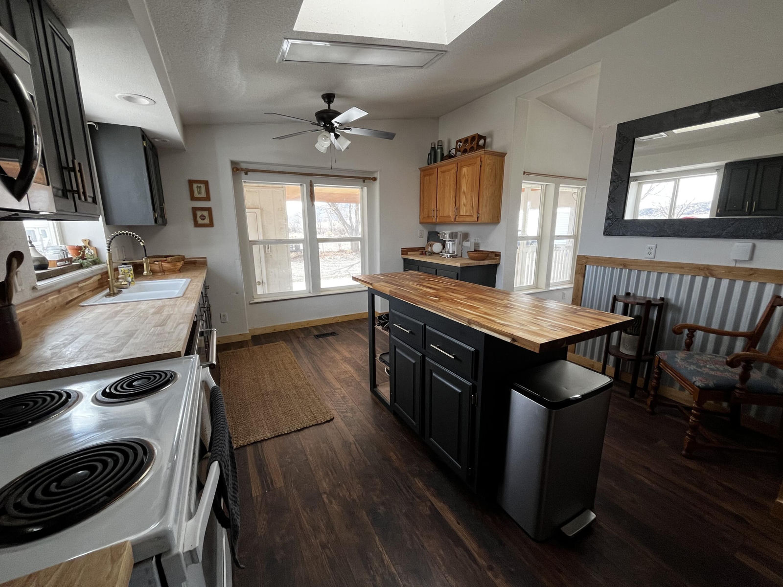 585 S Center Street, Escalante, photo 13 of 31