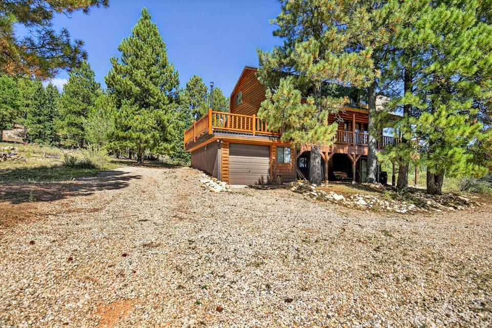 1965 E Runway DR, Duck Creek Village