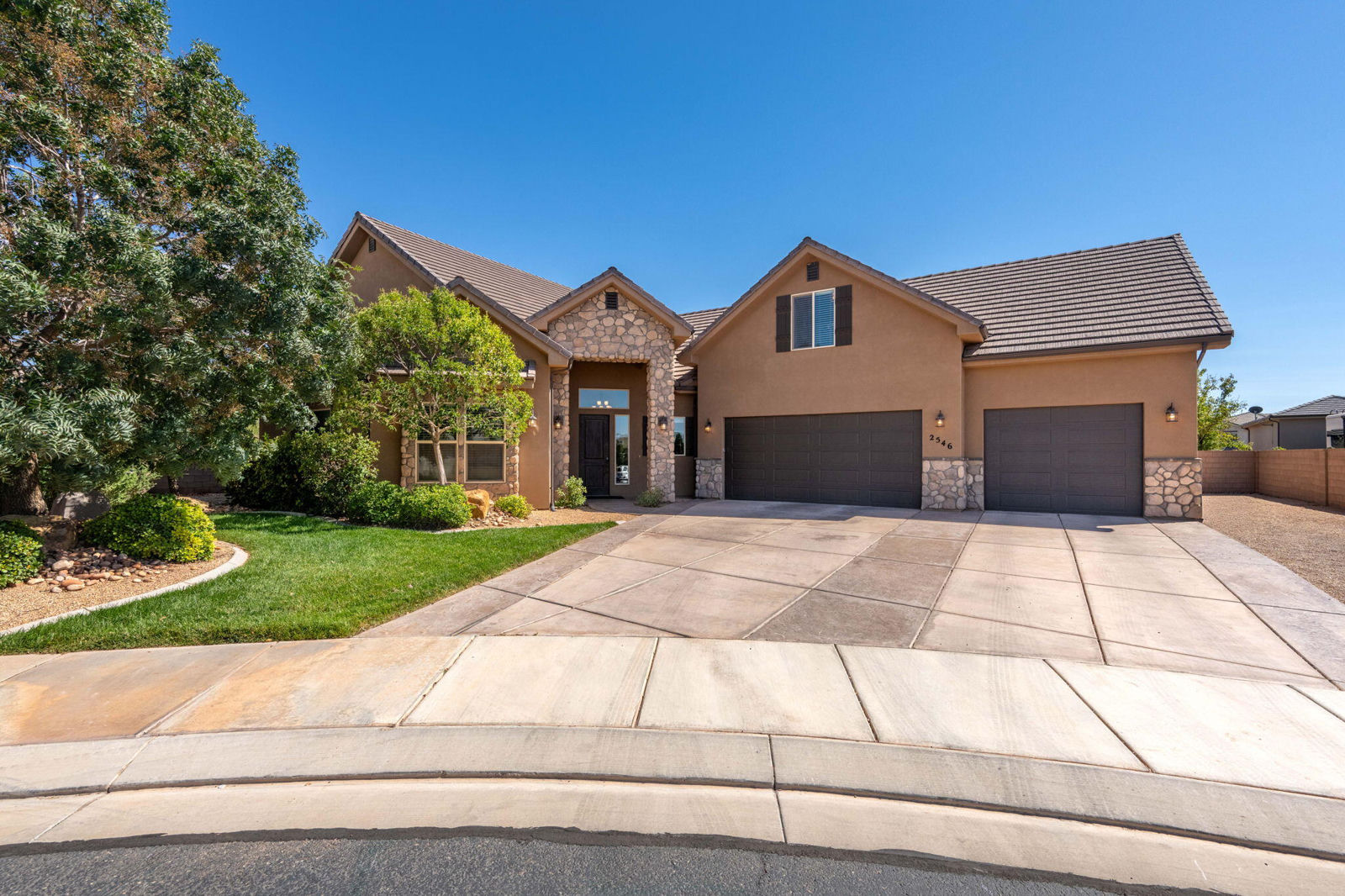 2546 E 3000 S CIR, St George, photo 1