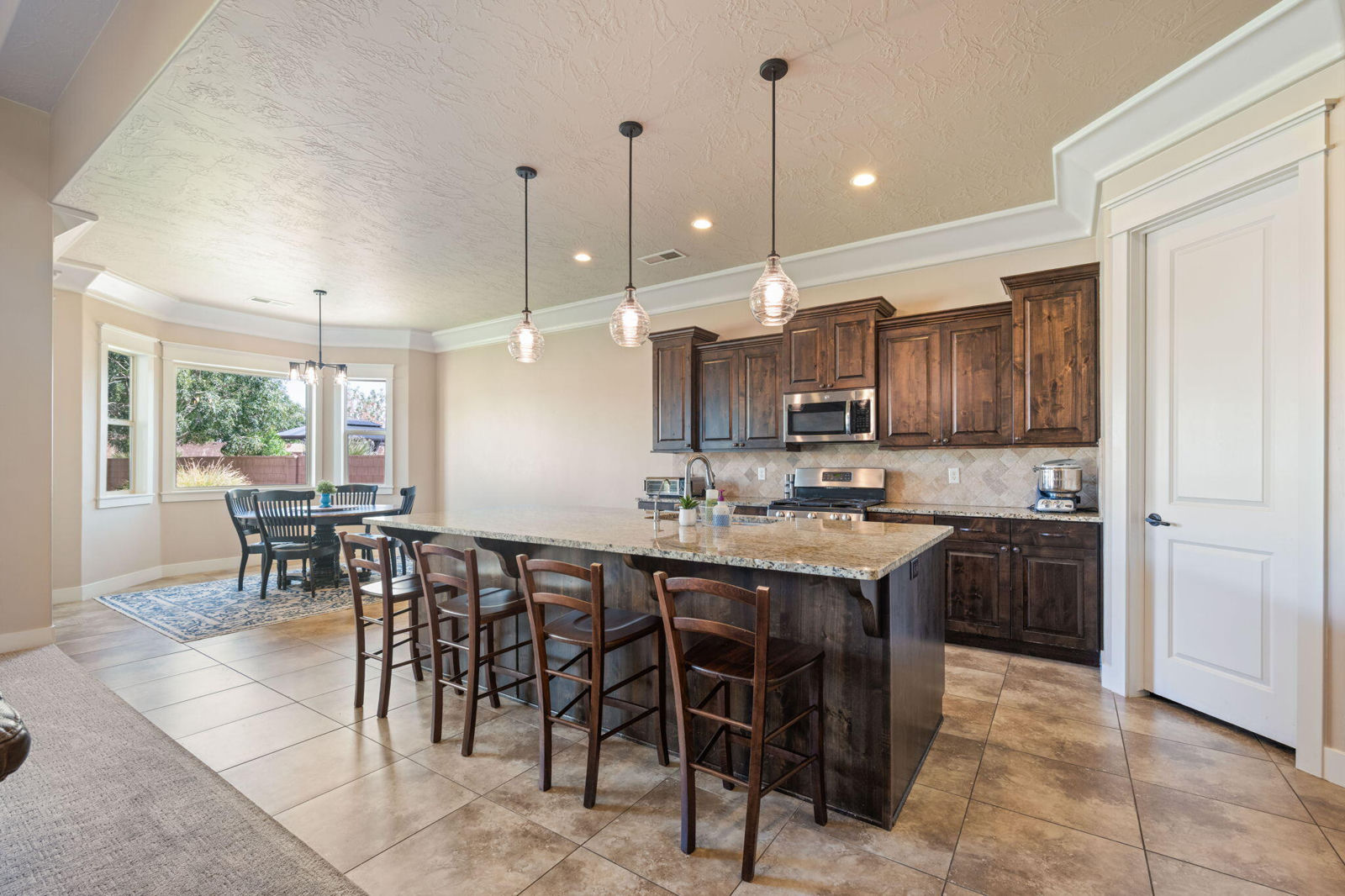 2546 E 3000 S CIR, St George, photo 10 of 45