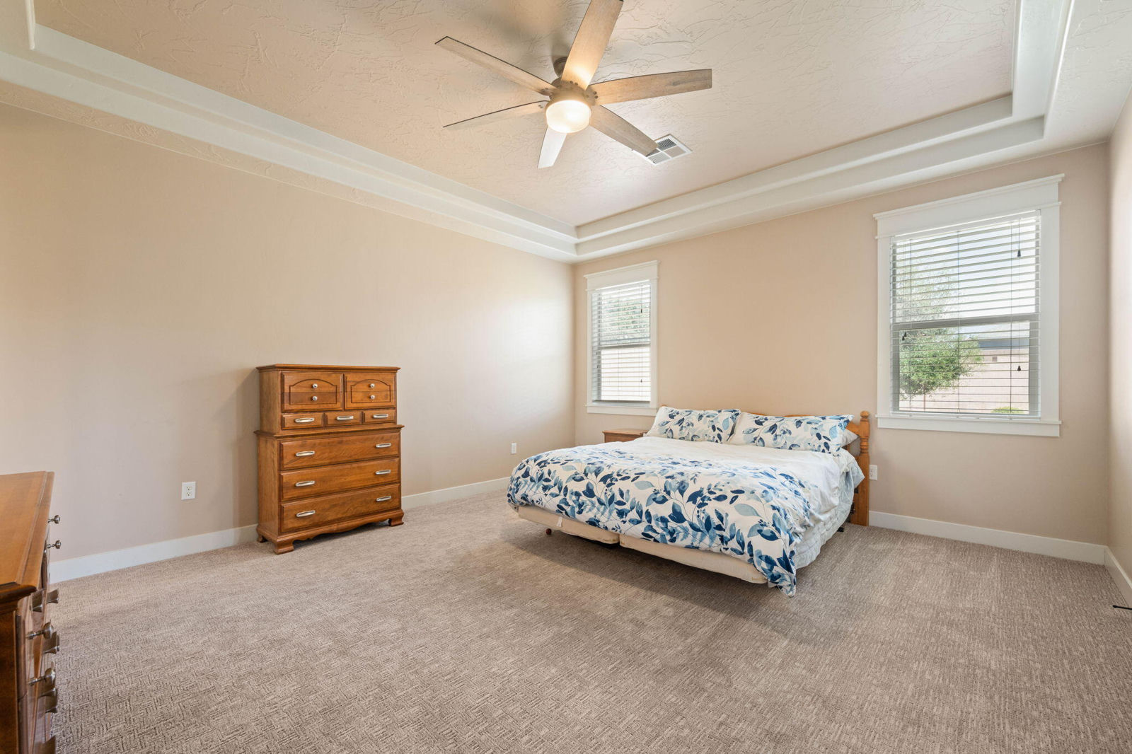 2546 E 3000 S CIR, St George, photo 17 of 45