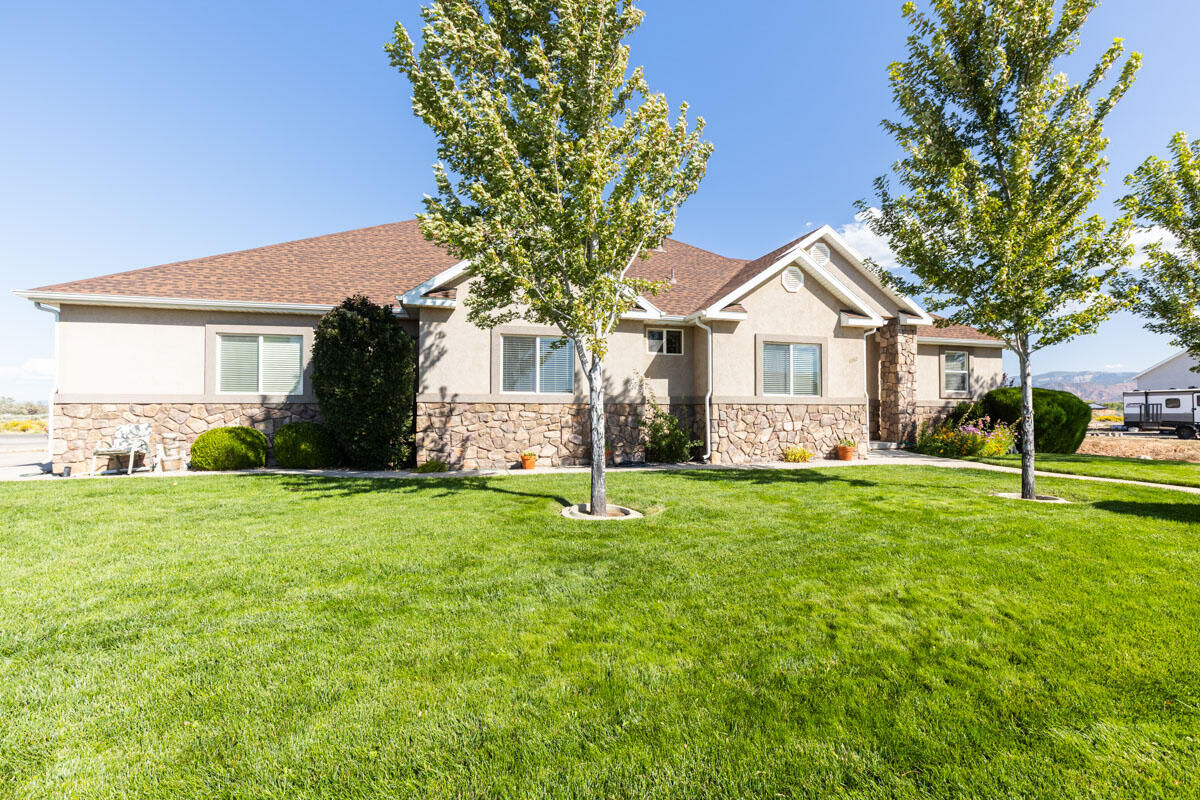 4262 N 2325 W W, Cedar City, photo 5 of 39