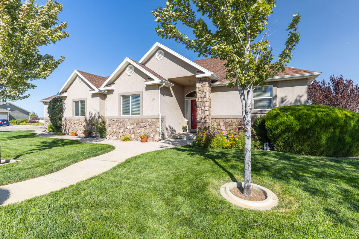 4262 N 2325 W W, Cedar City, photo 6 of 39