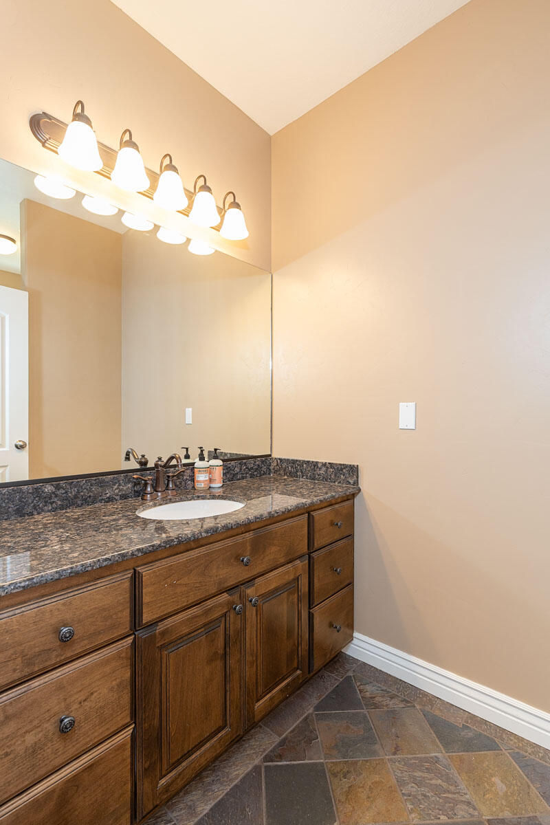 4262 N 2325 W W, Cedar City, photo 16 of 39