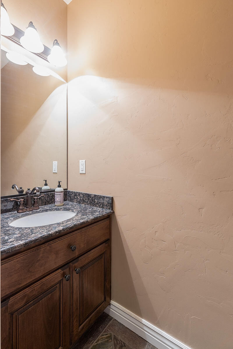 4262 N 2325 W W, Cedar City, photo 14 of 39
