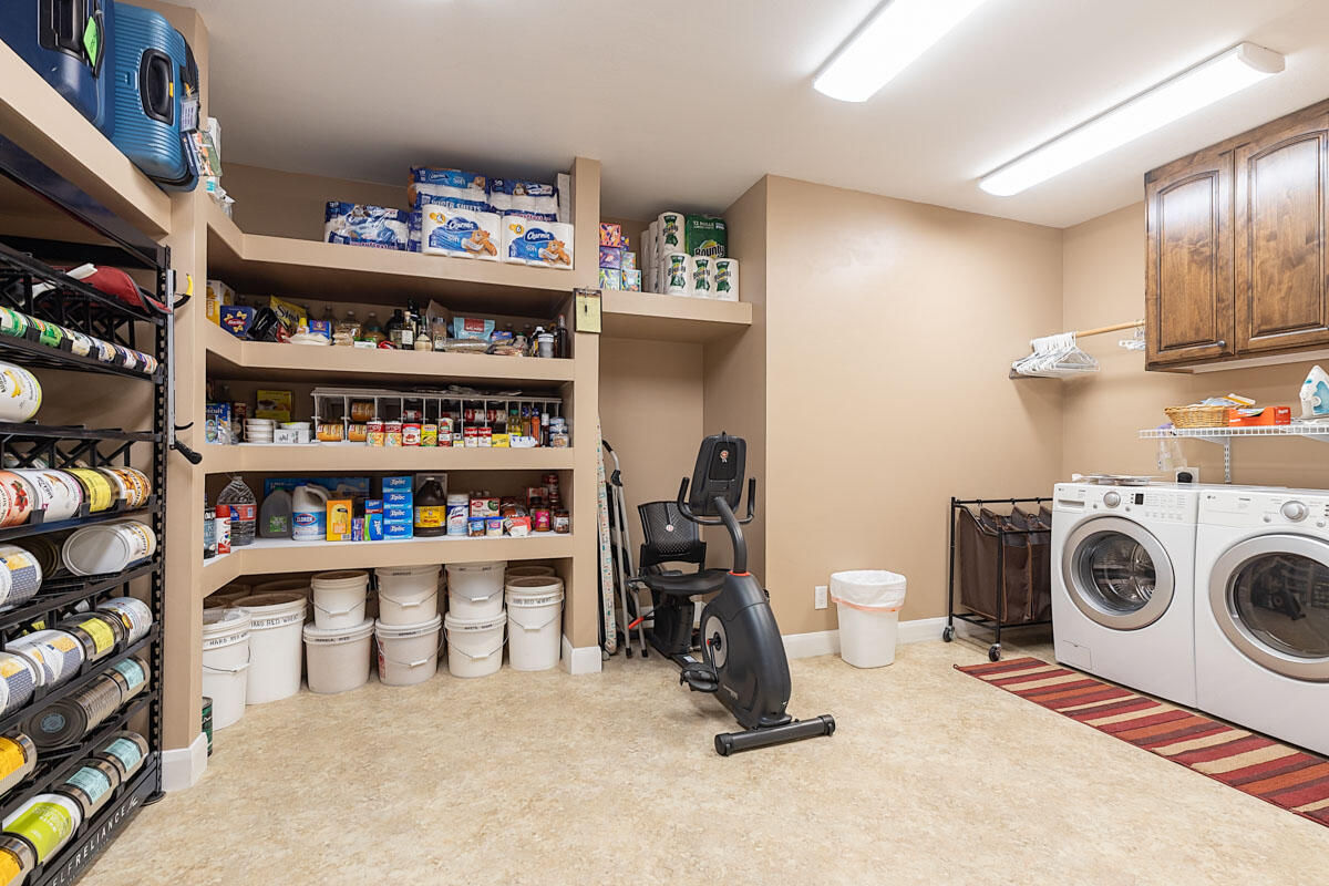 4262 N 2325 W W, Cedar City, photo 30 of 39