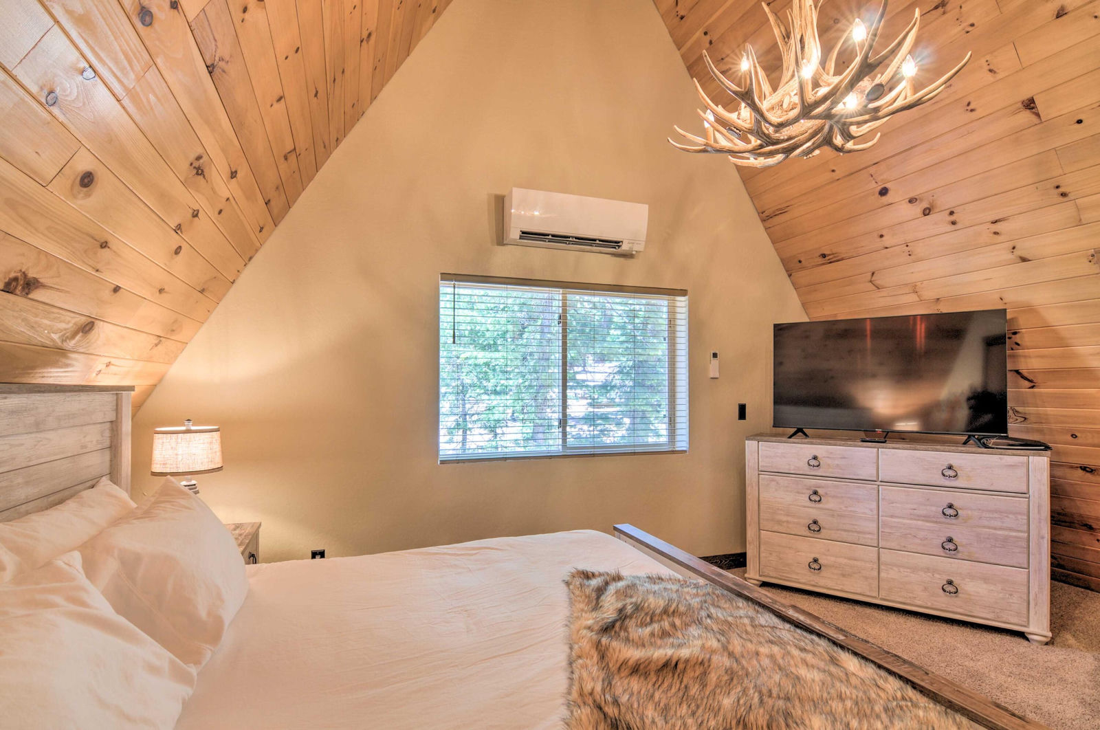 3465 Ute LN, Duck Creek Village, photo 35 of 48