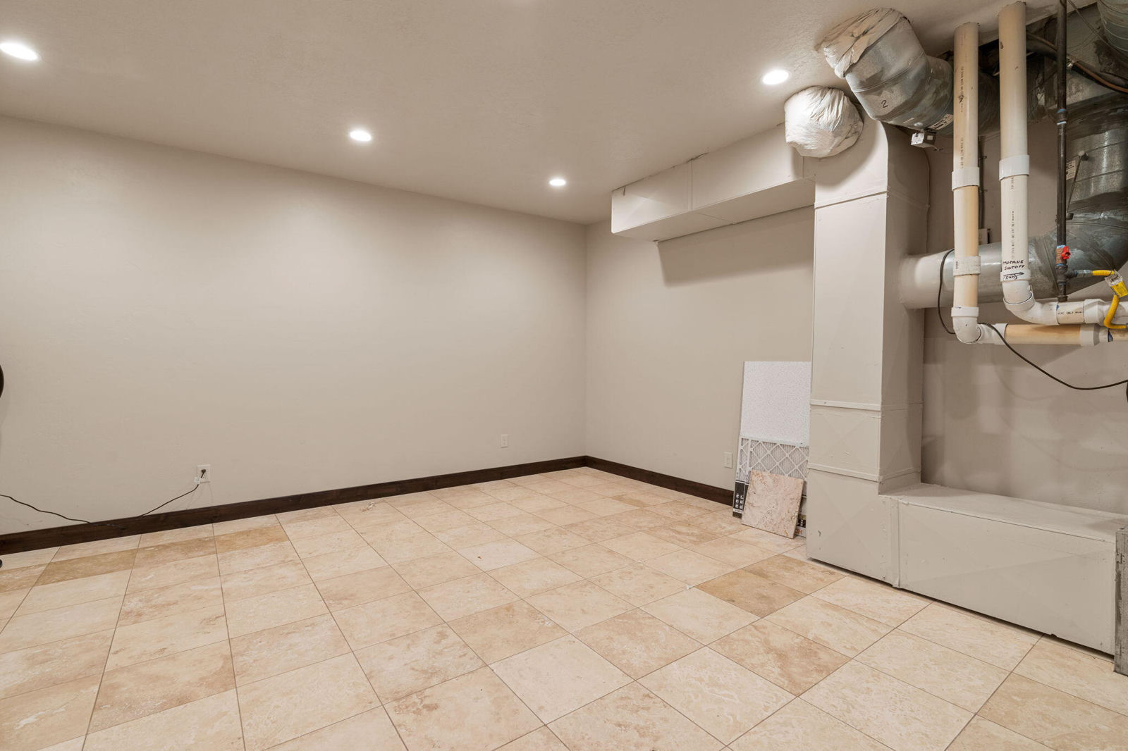 1297 E 600 S, New Harmony, photo 61 of 81
