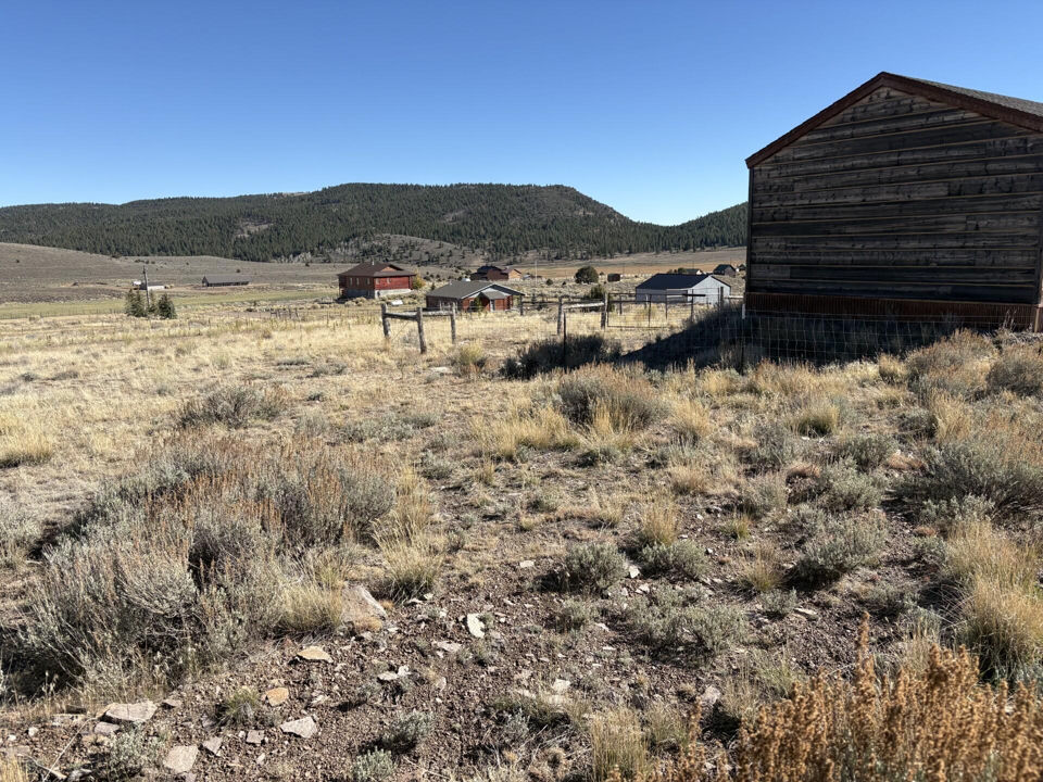 1325 E Elk Herd RD, Panguitch Lake