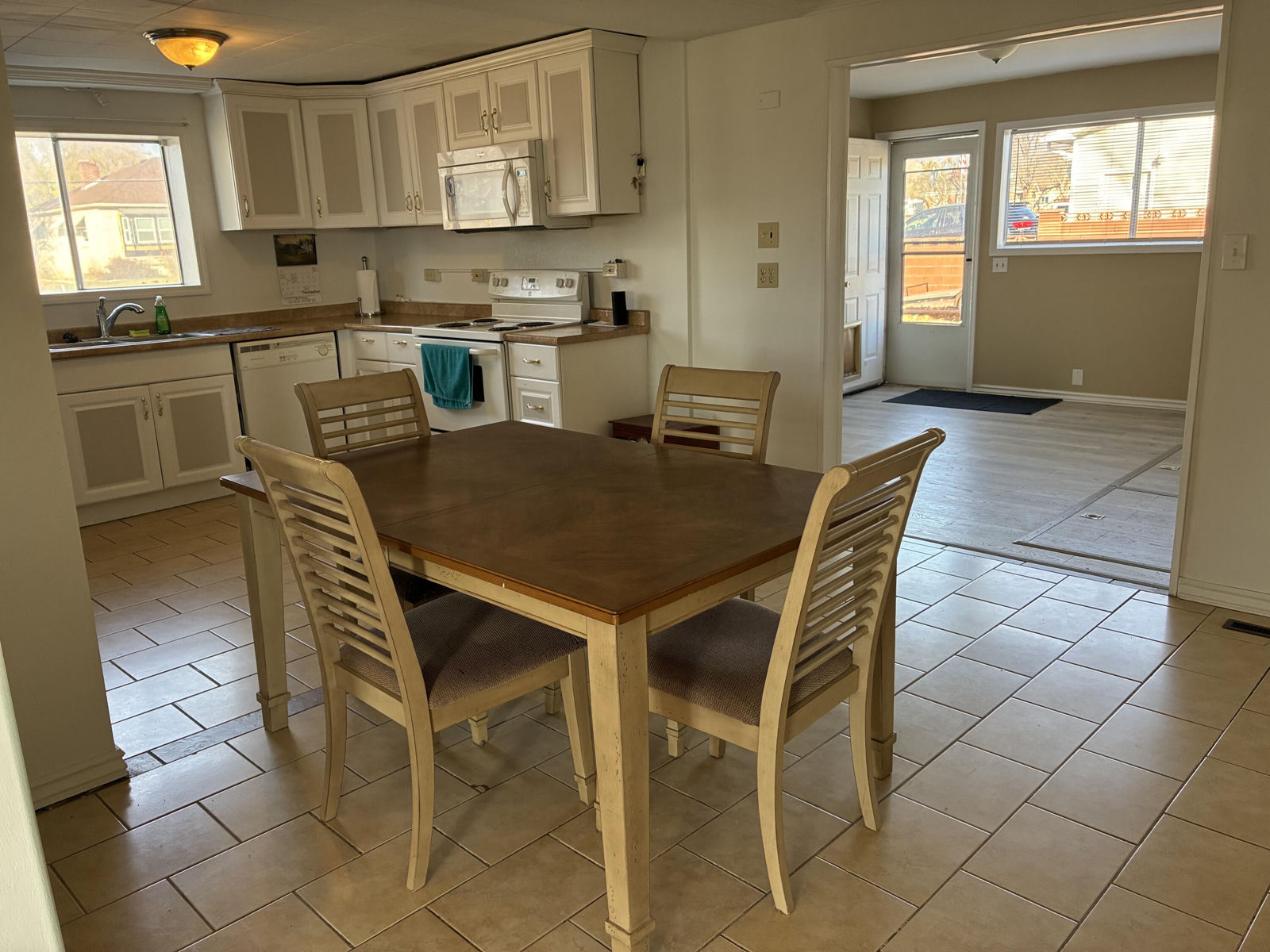 290 N 100 E ST, Beaver, photo 5 of 31