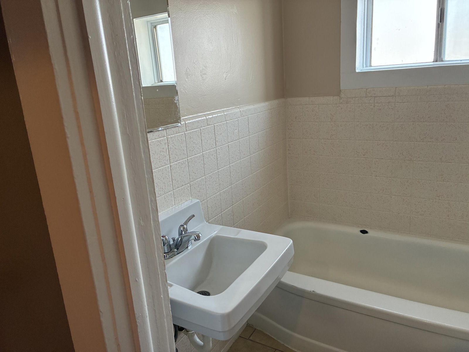 290 N 100 E ST, Beaver, photo 21 of 31