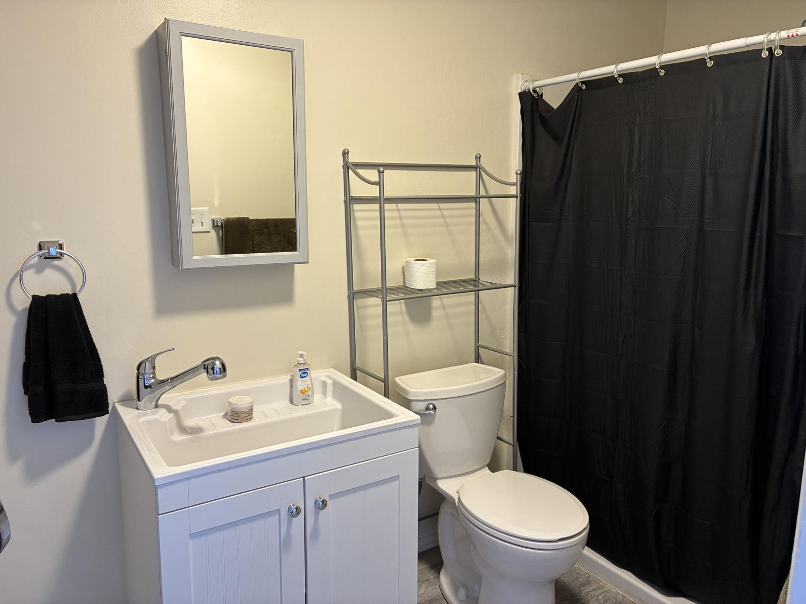 290 N 100 E ST, Beaver, photo 13 of 31
