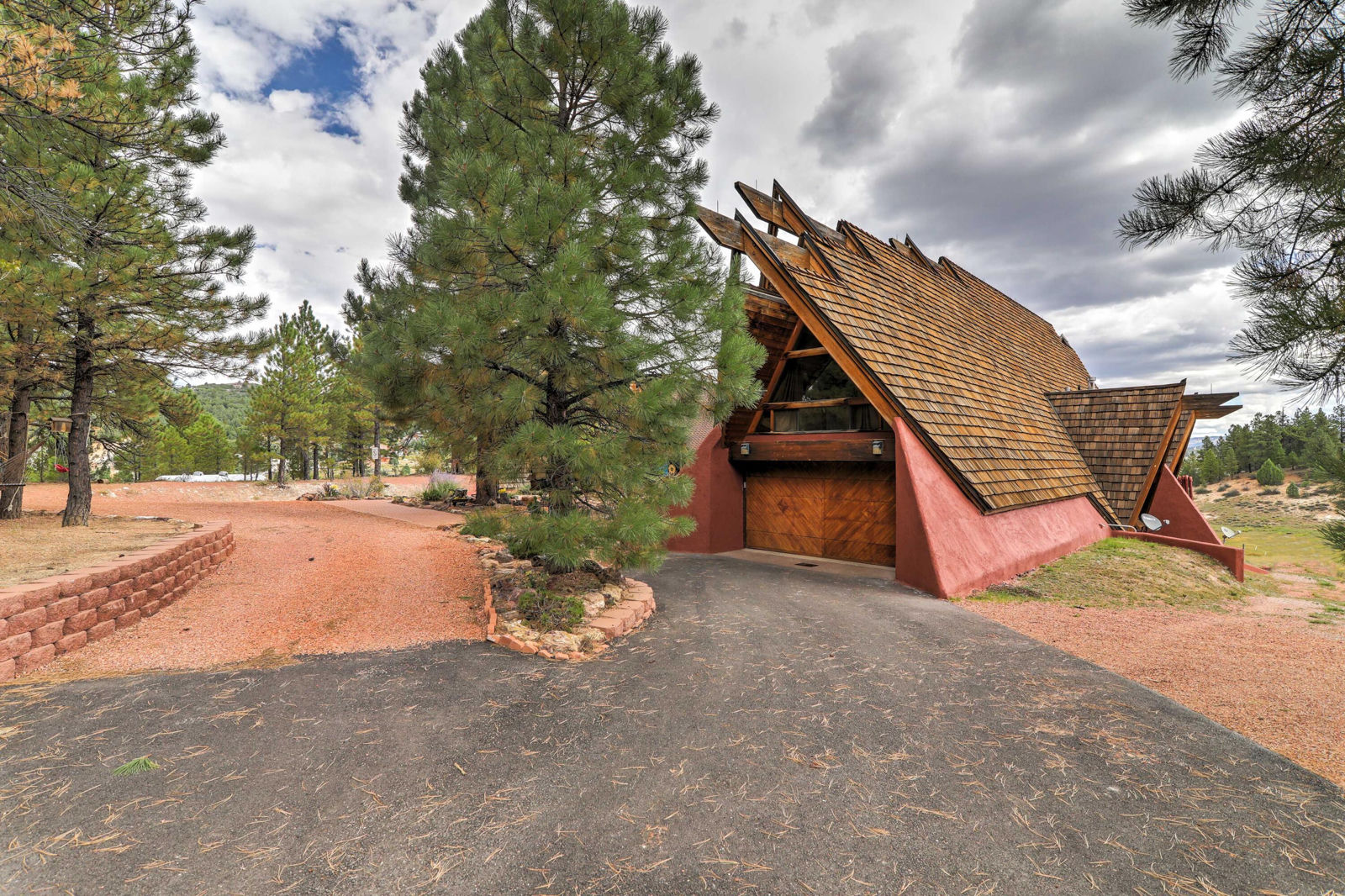 2814 N Dead Horse LP, Duck Creek Village, photo 7 of 30