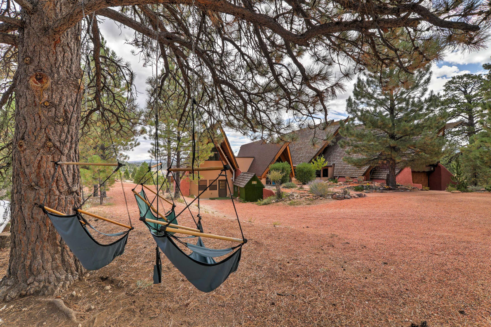 2814 N Dead Horse LP, Duck Creek Village, photo 9 of 30