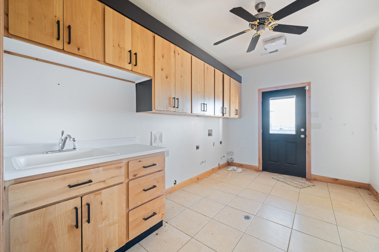 865 N Redwood ST W, Hildale, photo 16 of 54