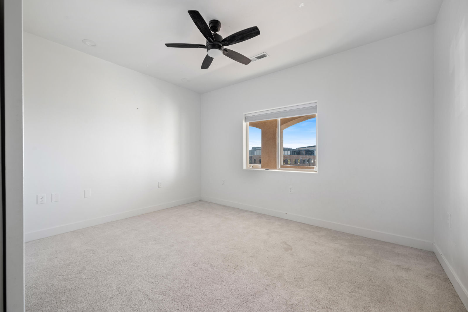 865 N Redwood ST W, Hildale, photo 32 of 54