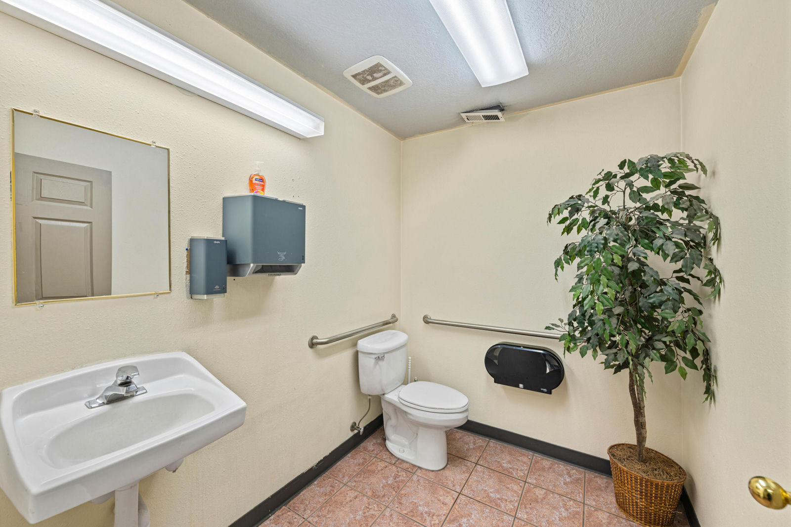 1075 S 75 E, Richfield, photo 19 of 47