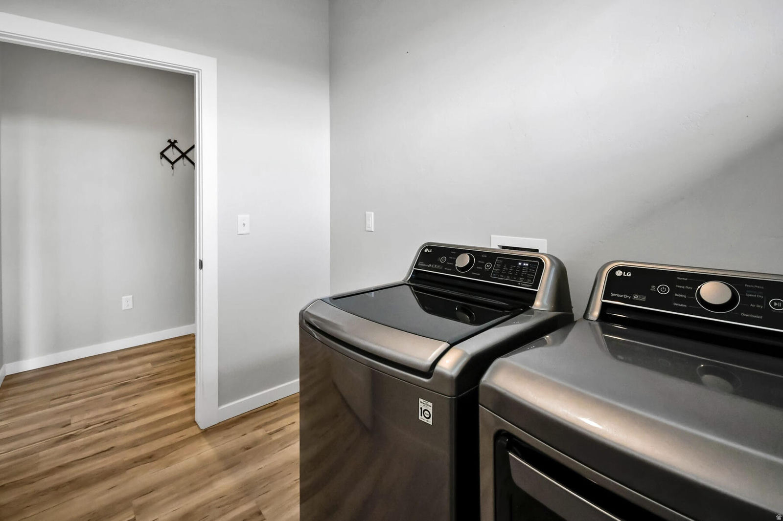 305 W 400 S, Ephraim, photo 19 of 57