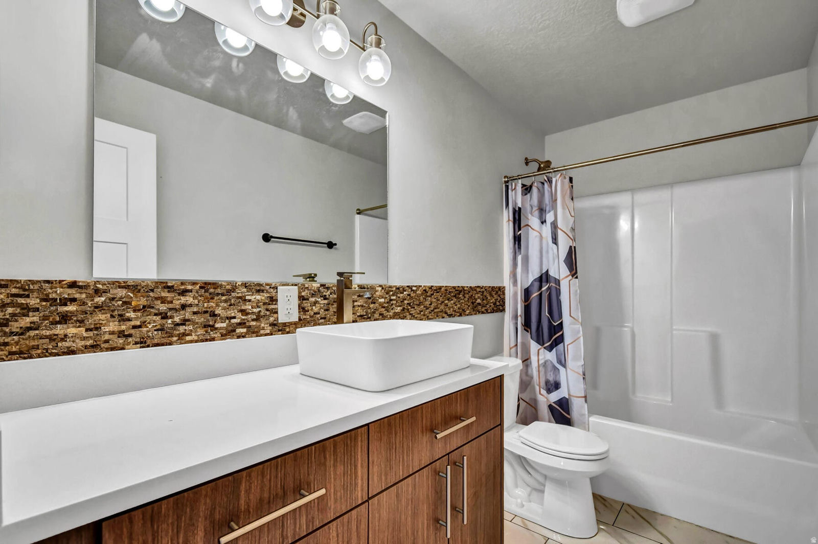 305 W 400 S, Ephraim, photo 23 of 57