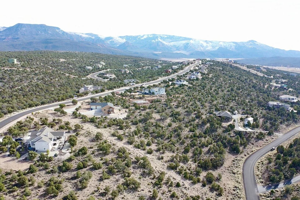1085 S Canyon DR, Cedar City, photo 3
