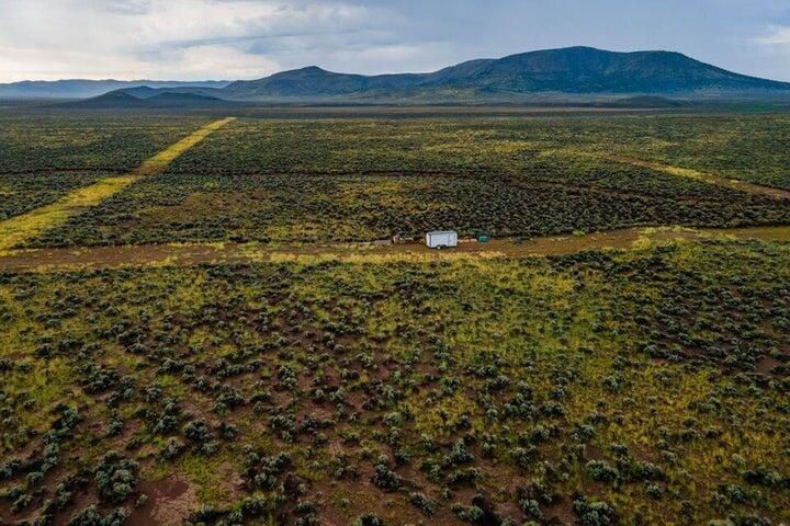 39.27 Acres with Well / Water, Beryl, photo 3