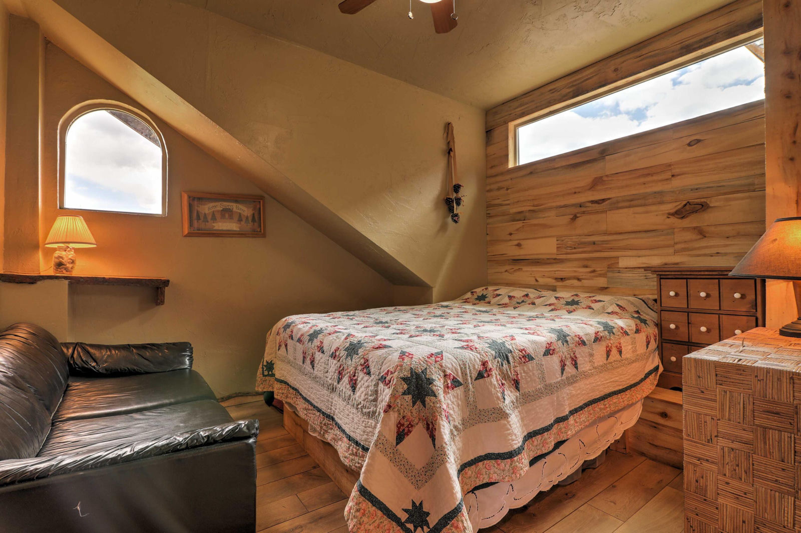 2814 N Dead Horse LP, Duck Creek Village, photo 12 of 30