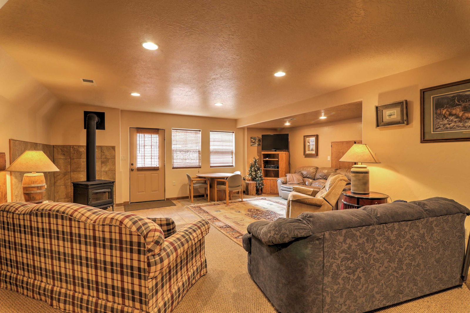 2814 N Dead Horse LP, Duck Creek Village, photo 19 of 30