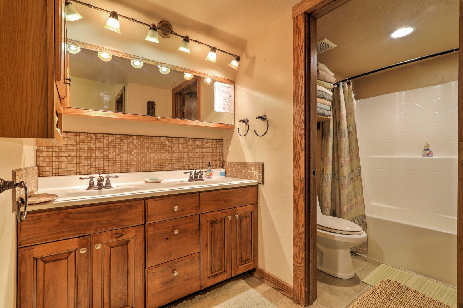 2814 N Dead Horse LP, Duck Creek Village, photo 22 of 30
