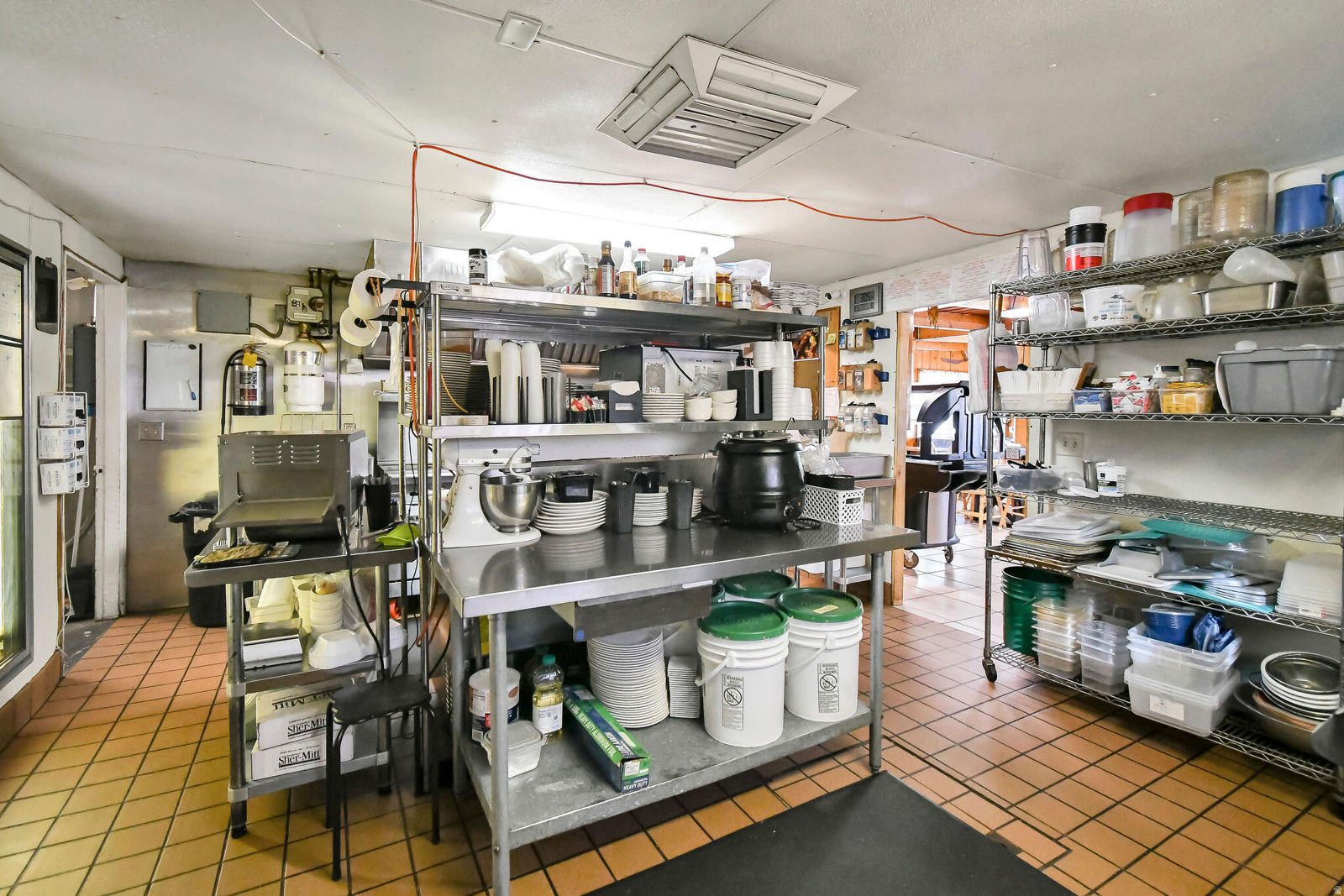 289 N Main ST, Loa, photo 15 of 40