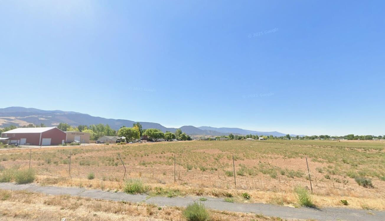3.32 E Midvalley RD, Enoch, photo 4 of 14